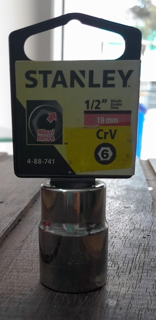 Llave copa cuadrante de 1/2"x19mm
